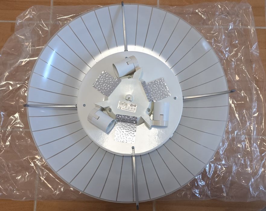Vand aplica tavan Ikea Calypso