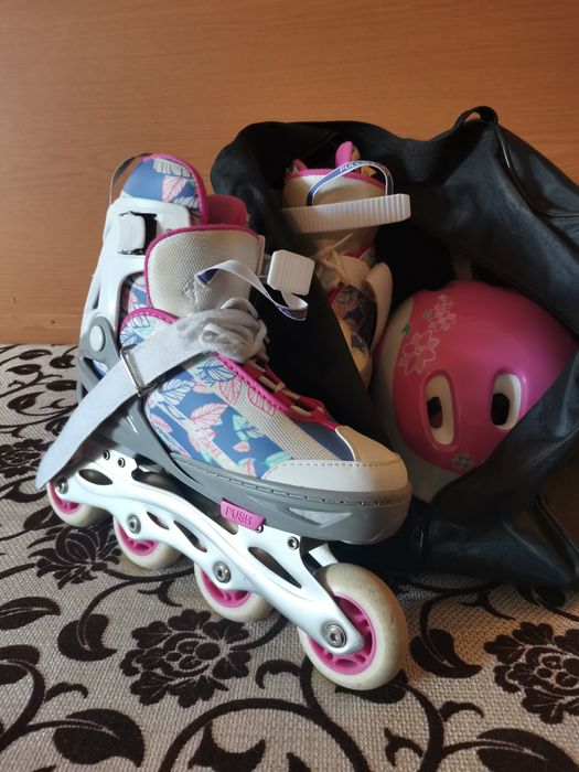 Продам две пары роликов