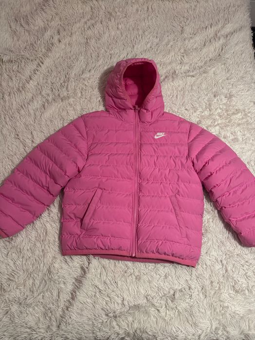 Оригинално яке на Nike