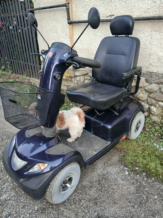 scuter electric carucior electric dizabilitati handicap batrani