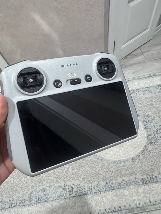 Продам пульт от дрона новый DJI