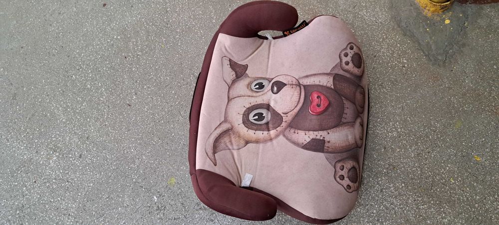 Vand scaunel inaltator auto pentru baietei 2-4 ani