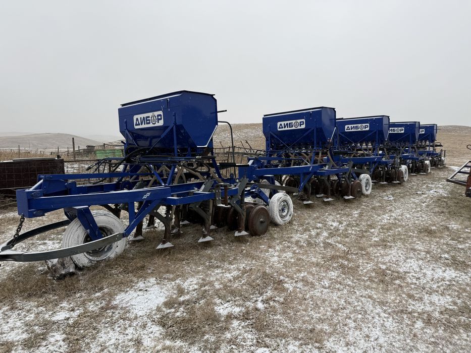 К700 с сеялками продам