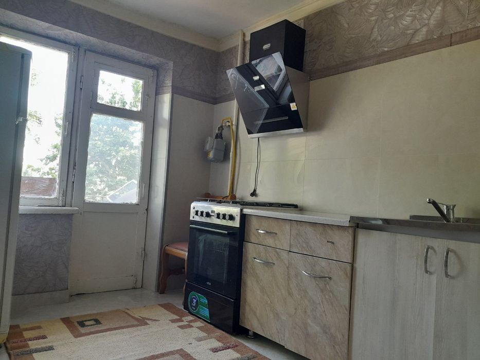 Тройцки 1 комнатная  срочно продам