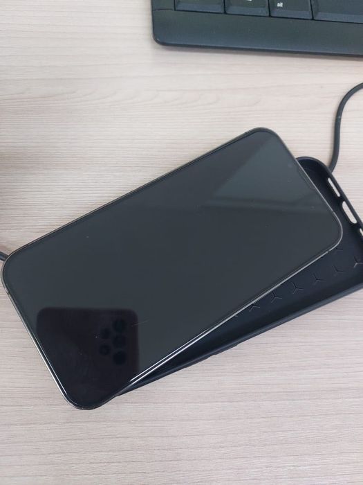 iPhone 13 Pro 80% акб