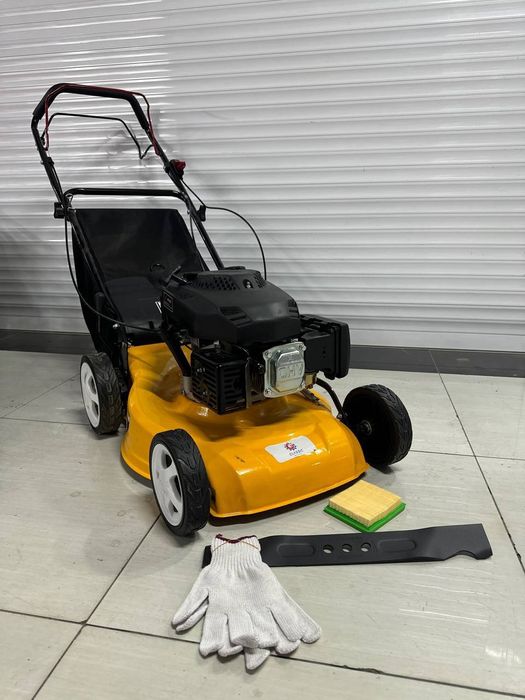 Бензиновый Газонокосилка