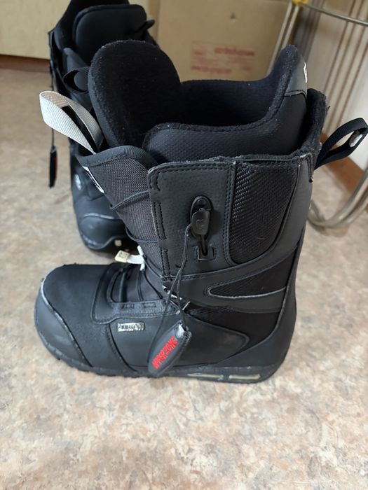Продаю ботинки на сноуборд