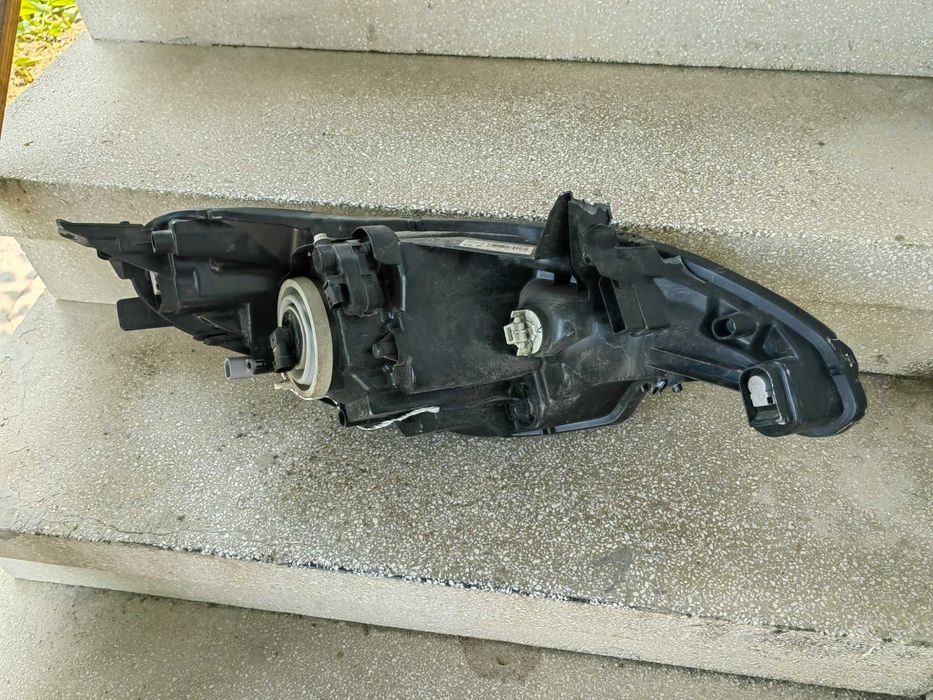 Фар Peugeot 108 ляв LED/Фар пежо 108 LED/Фар Pejo 108