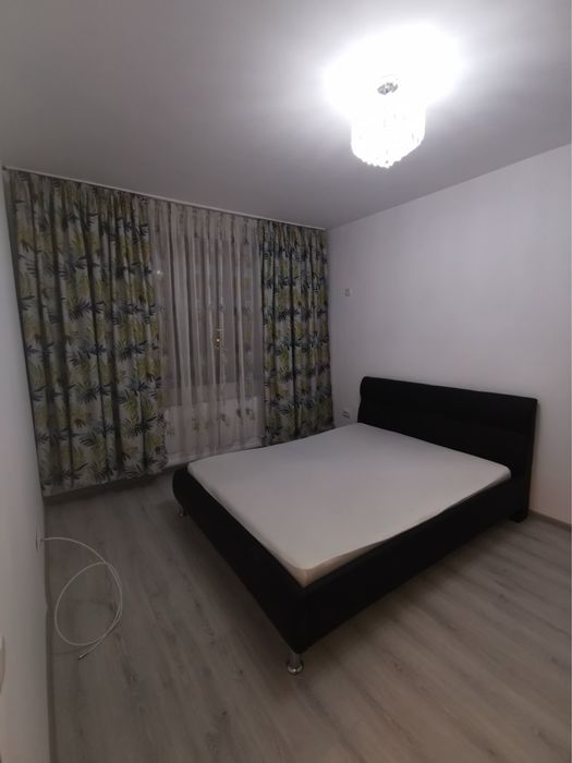 Inchiriez apartament 2 camere-metrou Pacii
