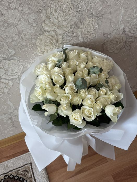 Букет белые розы Каскелен