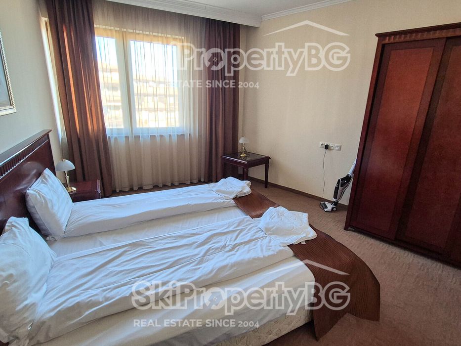 Двустаен апартамент с ТОП локация и невероятна гледка!