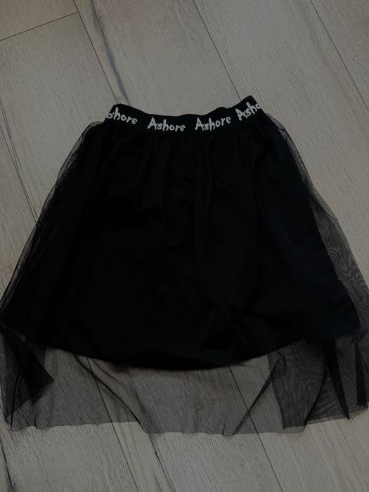 Черна пола за момичета