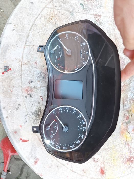 Ceasuri bord Skoda Octavia facelift