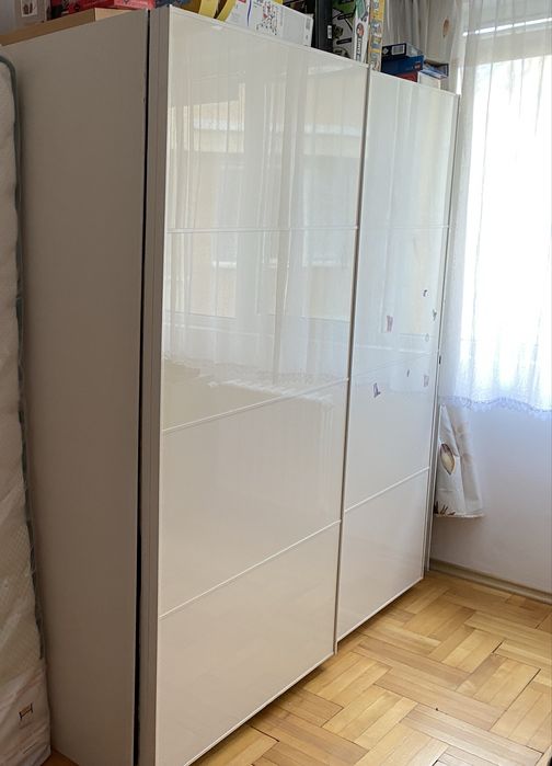 Гардероб IKEA PAX с плъзгащи врати