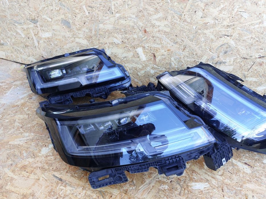 Far faruri stanga dreapta range rover vogue l460 full led originale