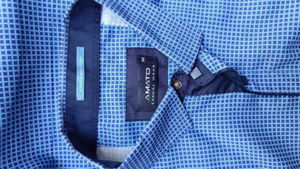 Рубашки мужские стильные