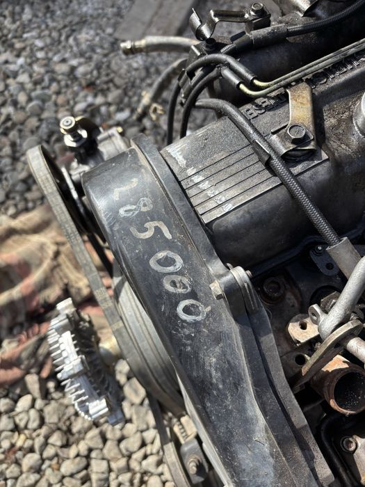 двигател/мотор за mitsubishi pajero 2 2.5