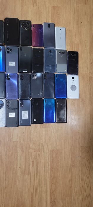 Telefoane pentru piese sau reparat