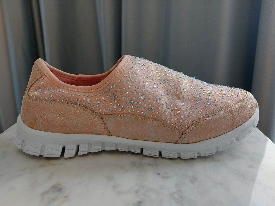 Дамски кецове 44 номер