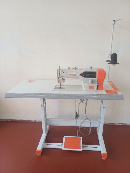 Tikuv moshina sotilad