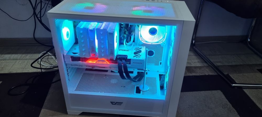 RX7800XT 16GB Pure AMD
