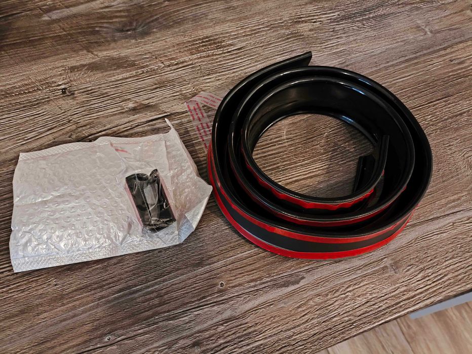 Универсален лип спойлер за багажник