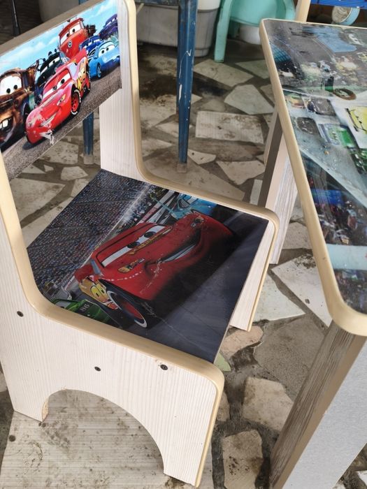 Детские стол продается