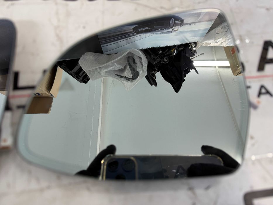 Стъкло за огледало ляво швофьорско BMW X3 01 X4 G02 X5 G05 X6 G06 X7 G07 USA