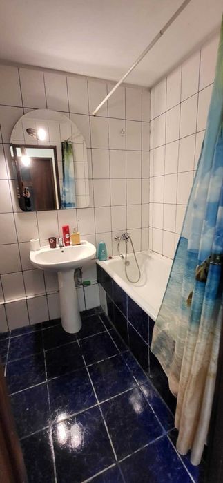 Inchiriez Apartament cu 2 camere-Fainari