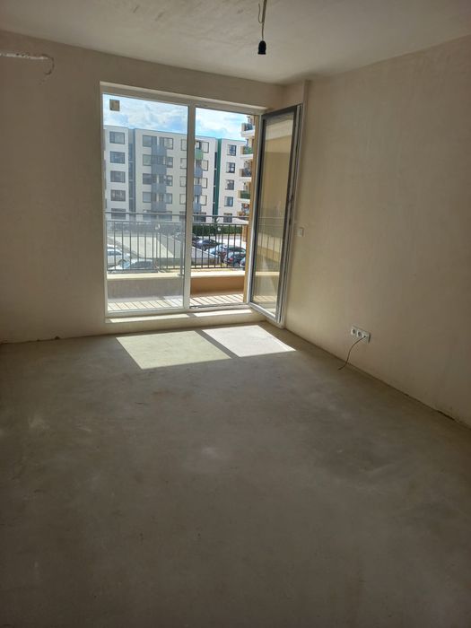 Продава се Тристаен апартамент в Варна, Възраждане 1 - 82 кв.м за 2153 €/кв.м - Снимка #7