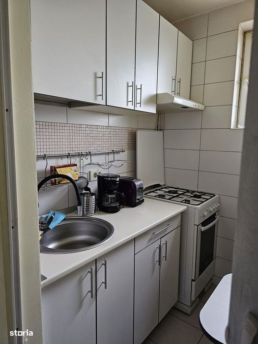 Garsonieră mobilata si utilata + terasă 30 mp
