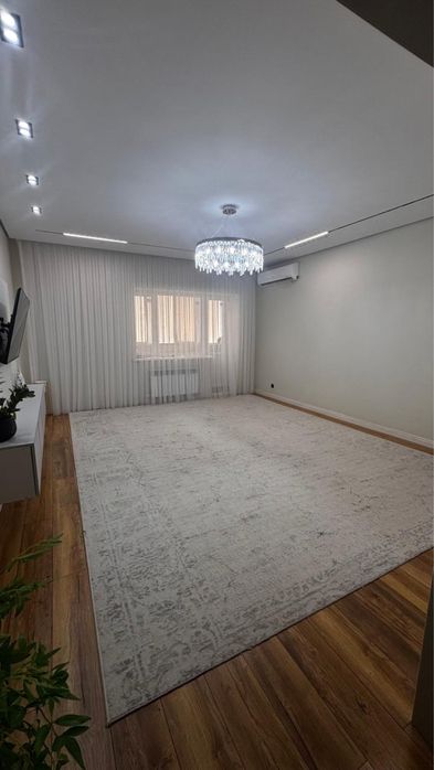 Продам большая квартира
