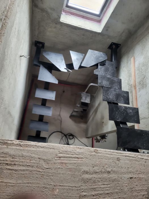 SCARI INTERIOARE si EXTERIOARE Metalice/INOX, Balustrade in toata Țara