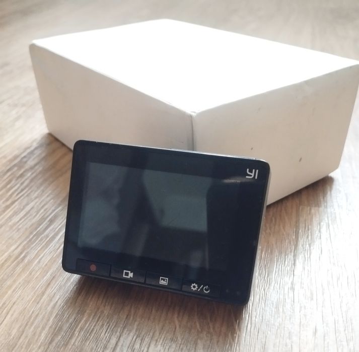 Видеорегистратор Xiaomi YI