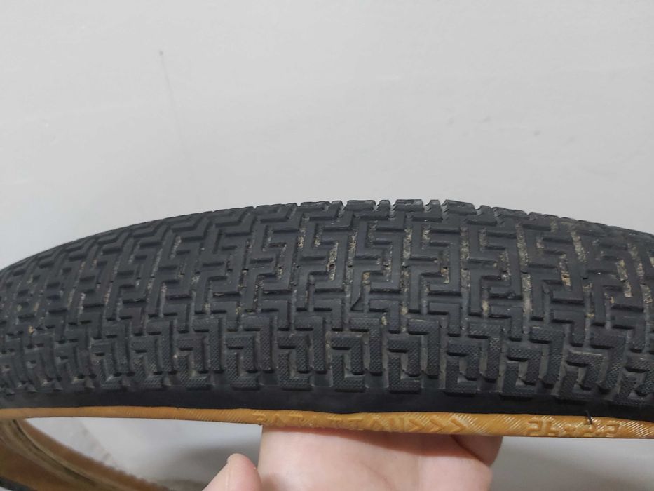 Anvelopa bicicleta marca Super Moto 26" balon 2.20 + o camera cadou