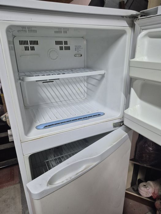 Продам холодильник LG