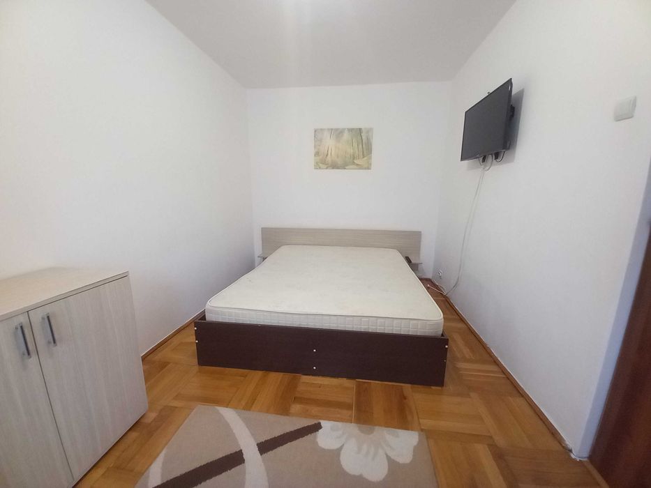Apartament cu 3 camere de inchiriat