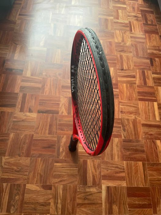 Yonex V-Core 95 (модел 2018г)