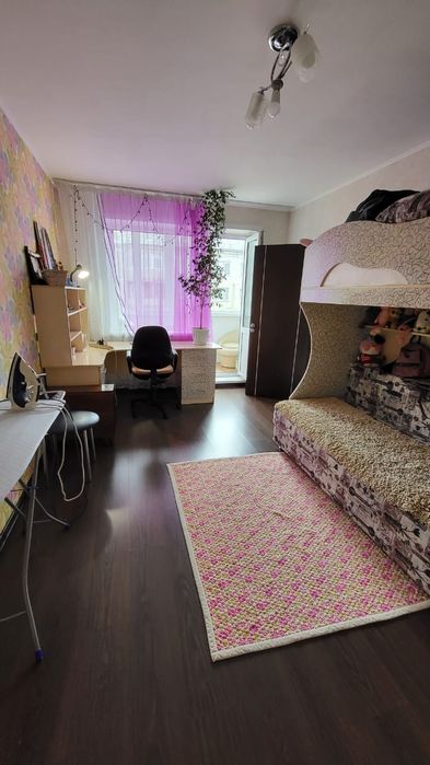 Срочно 2ком.кв. Район 8школы