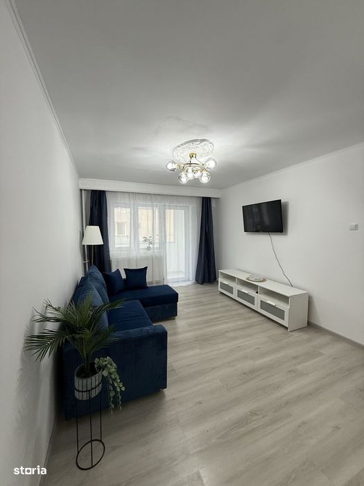 Apartament 3 camere de închiriat Pitești centru