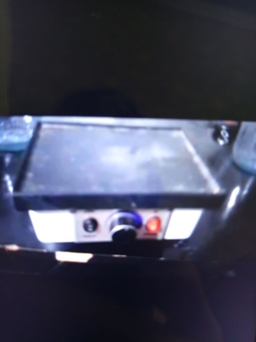 Labaratorya aralashtirich magnitli va isitgichli