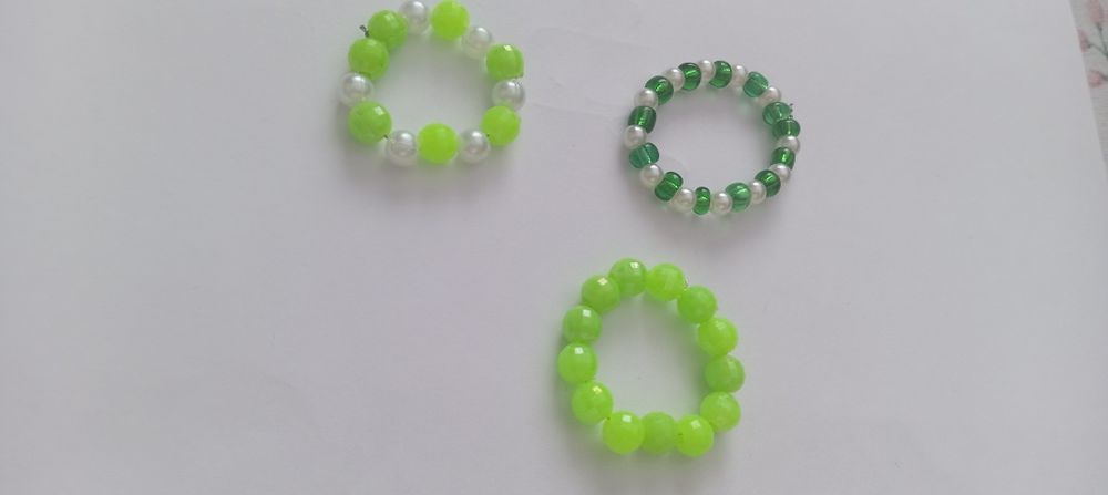 Продаю колечки новые.