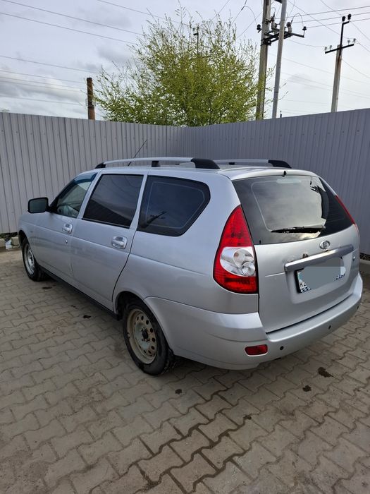 Продам Приору универсал