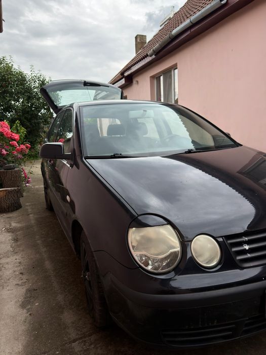 Vând Volkswagen polo