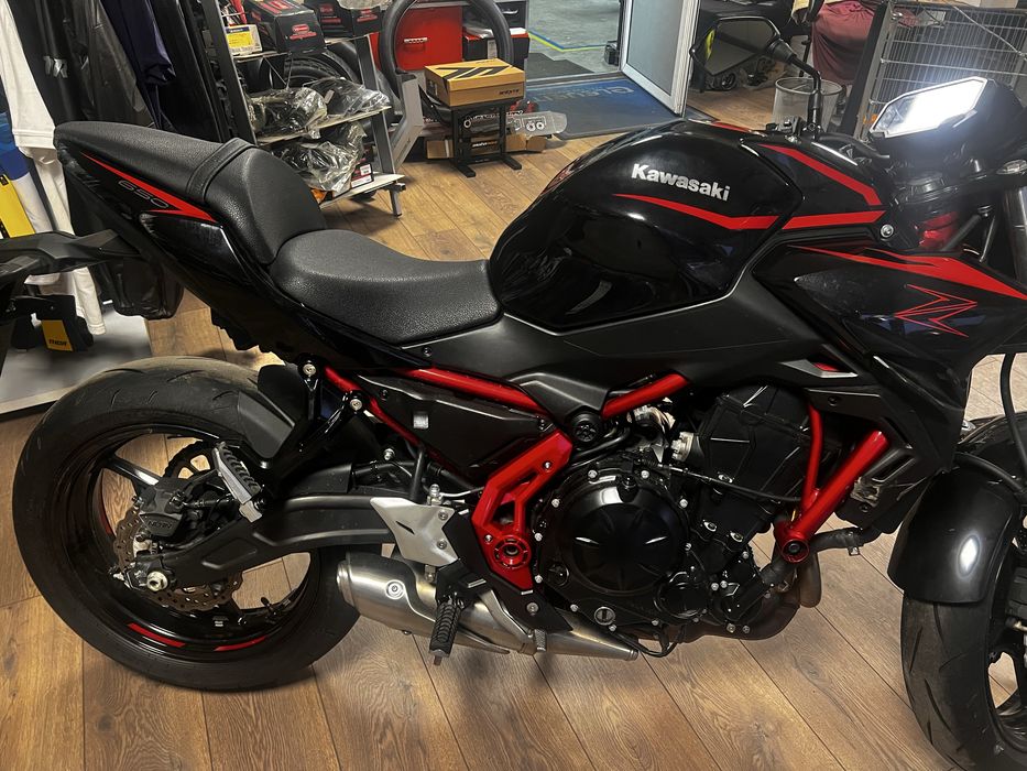 Kawaski z650 2025 1400 km