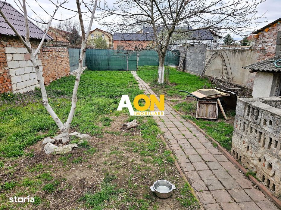Casa 3 camere, 2 bai, mobilata, utilata, 645 mp teren, zona Lipoveni
