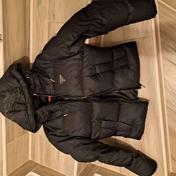 Geaca de dama pentru iarna, foarte călduroasa.