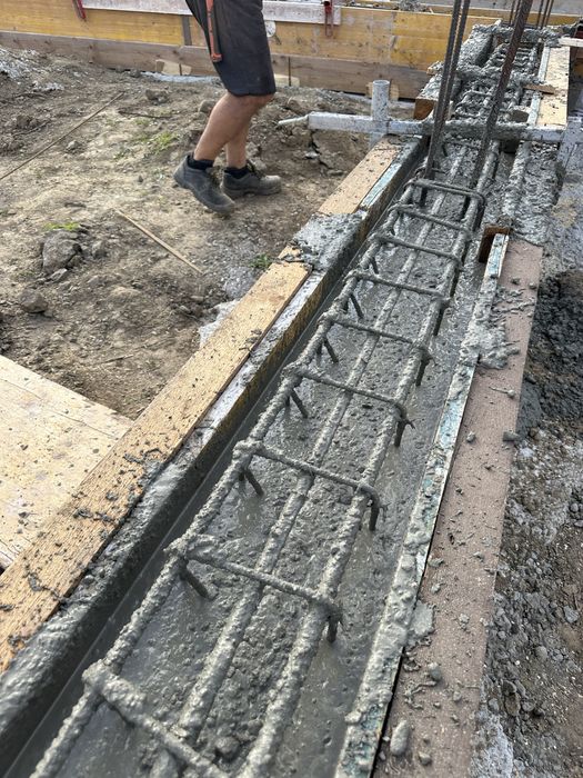 Executam lucrari de constructii