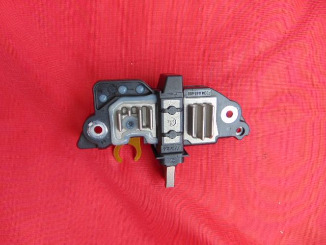 Releu alternator bosch Renault Clio,Megane,Laguna, Dacia Logan,Sandero
