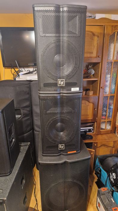 Vand coloana 2 boxe electrovoice tx1122 si subwoofer tx1181, q66 amplificator